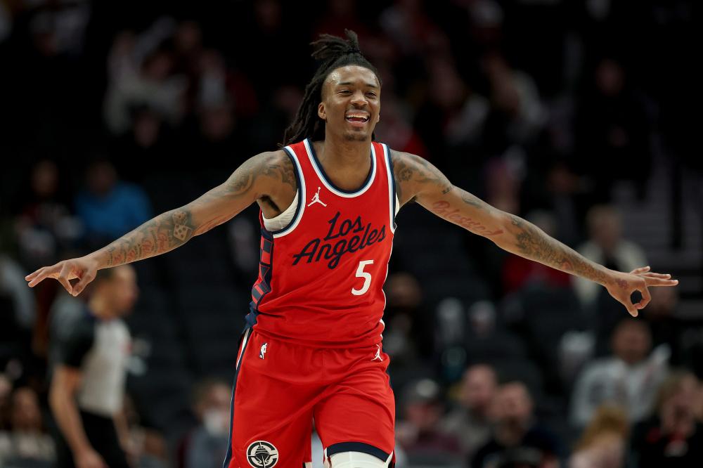 他不仅在防 他不仅在防