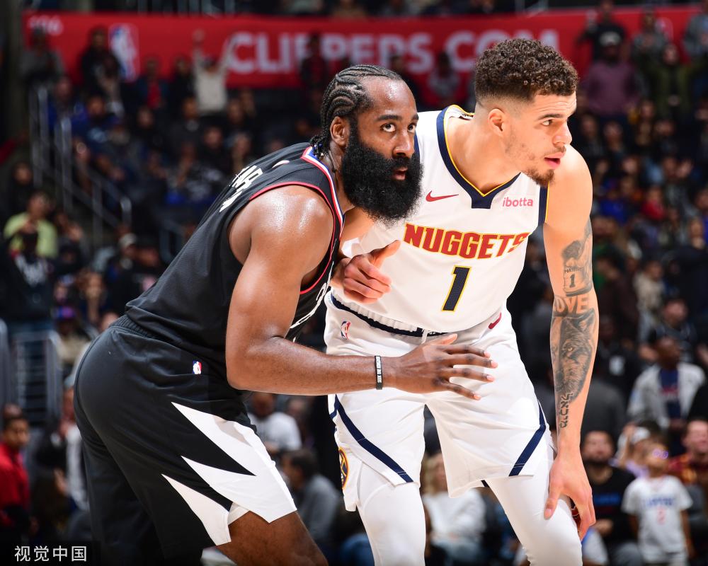 1落后且场 1落后且场